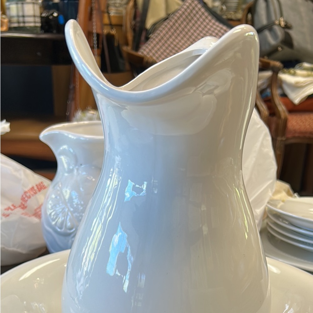 Gorgeous White Vase Set